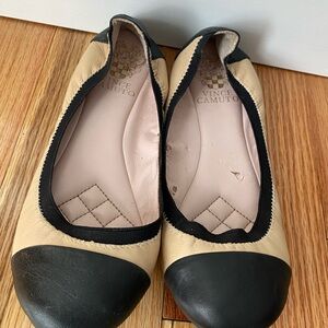 Vince Camuto Two-Tone Leather Black and Tan Cream Ballet Flats 6.5